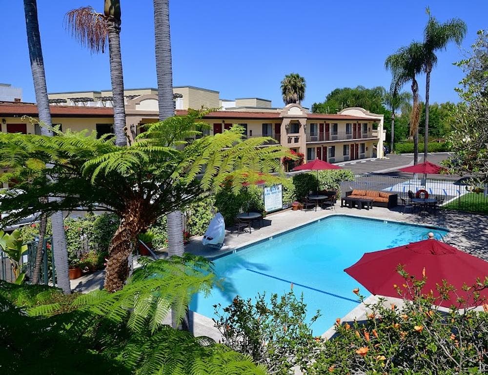 Lamplighter Inn SDSU