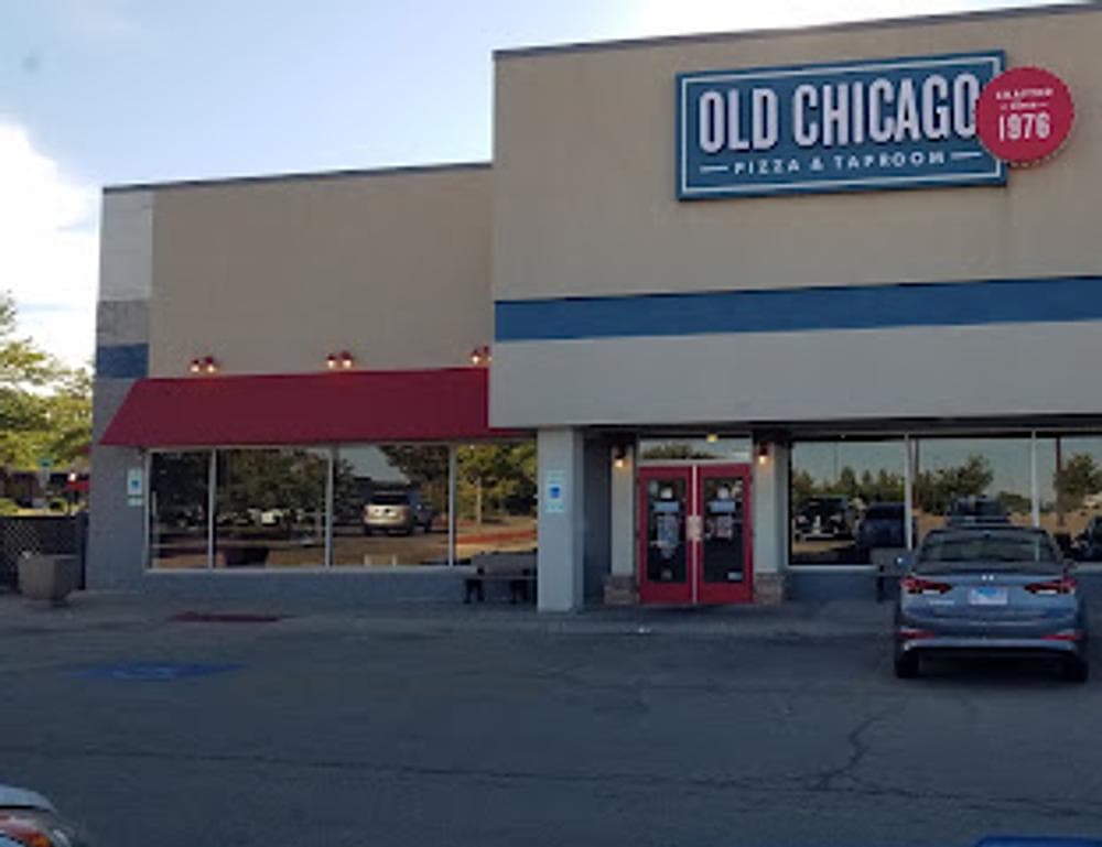 Old Chicago Pizza + Taproom