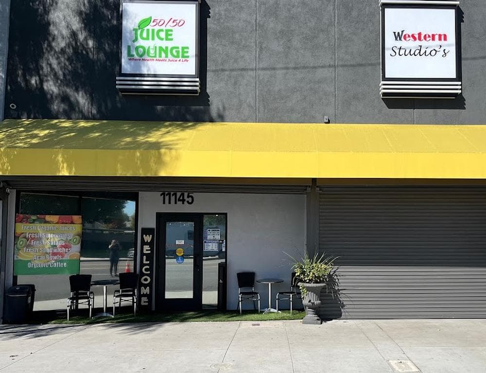 50/50 Juice Lounge