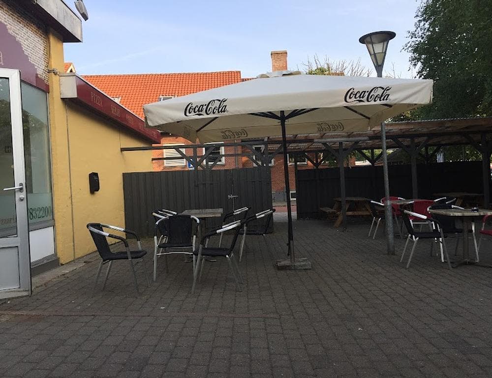 Dino's Restaurant