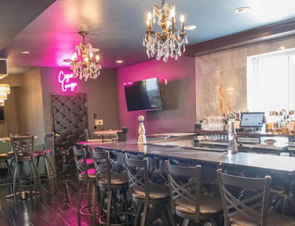 Good Times Restaurant & Cigar Lounge