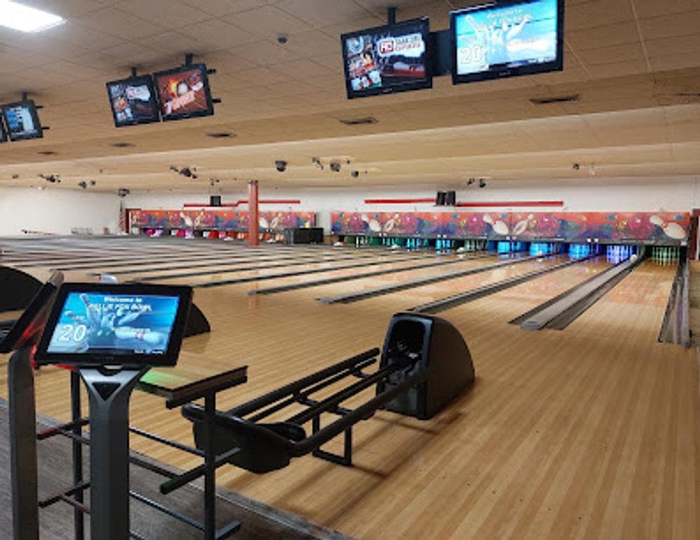 Nellie Fox Bowl & Sport Shop