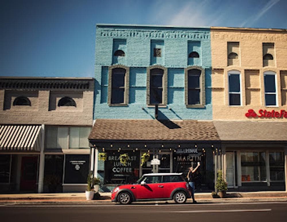Martin's - Coffee & Bakery