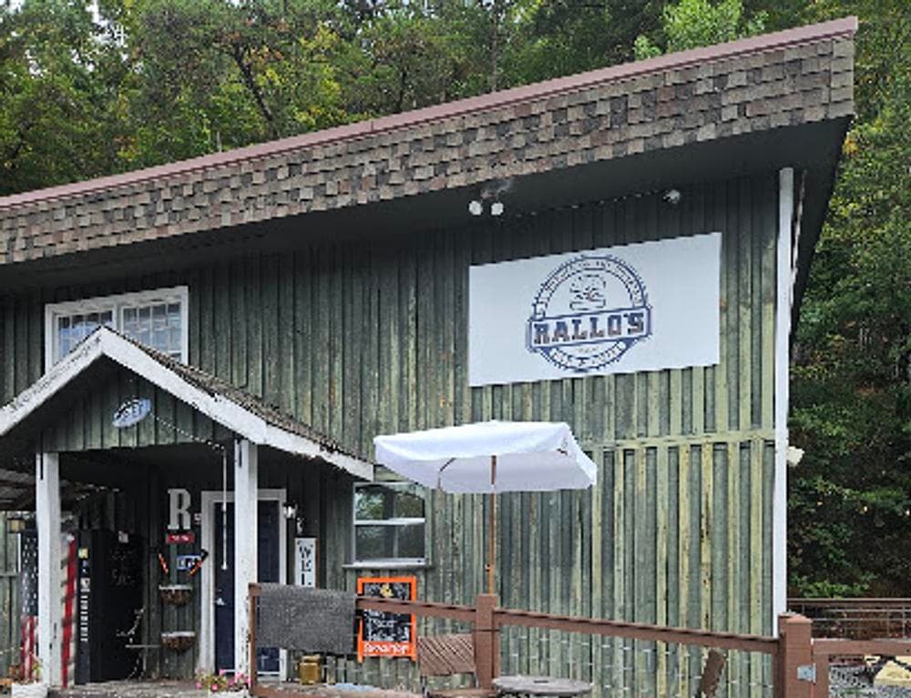 Rallo's Bar & Grill