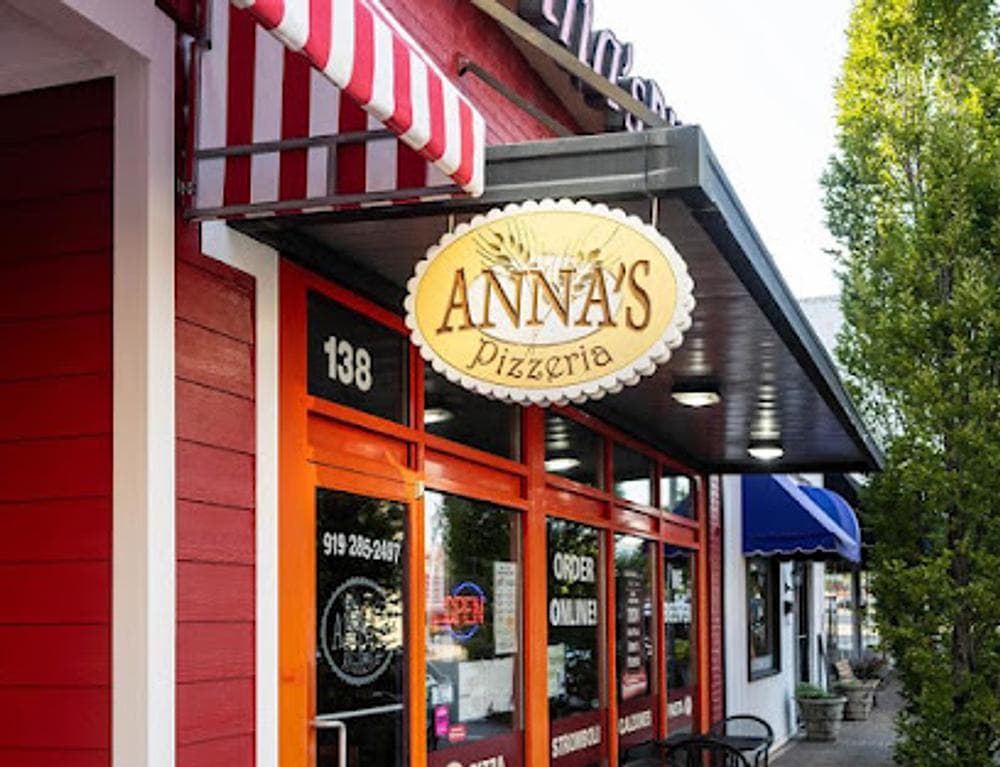 Anna's Pizzeria