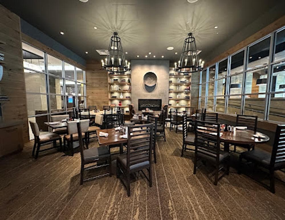 Cheers Bistro at DoubleTree