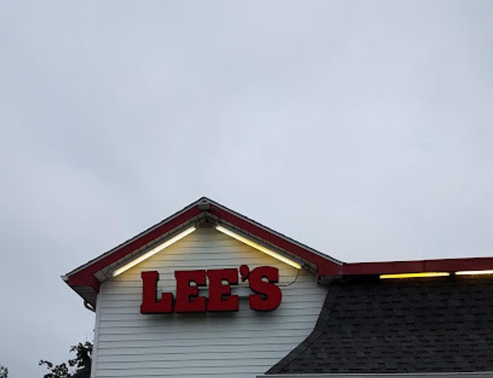 Lee's Famous Recipe Chicken