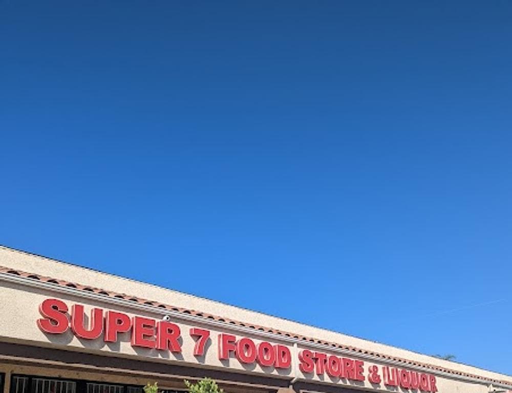 SUPER 7 FOOD & LIQUOR