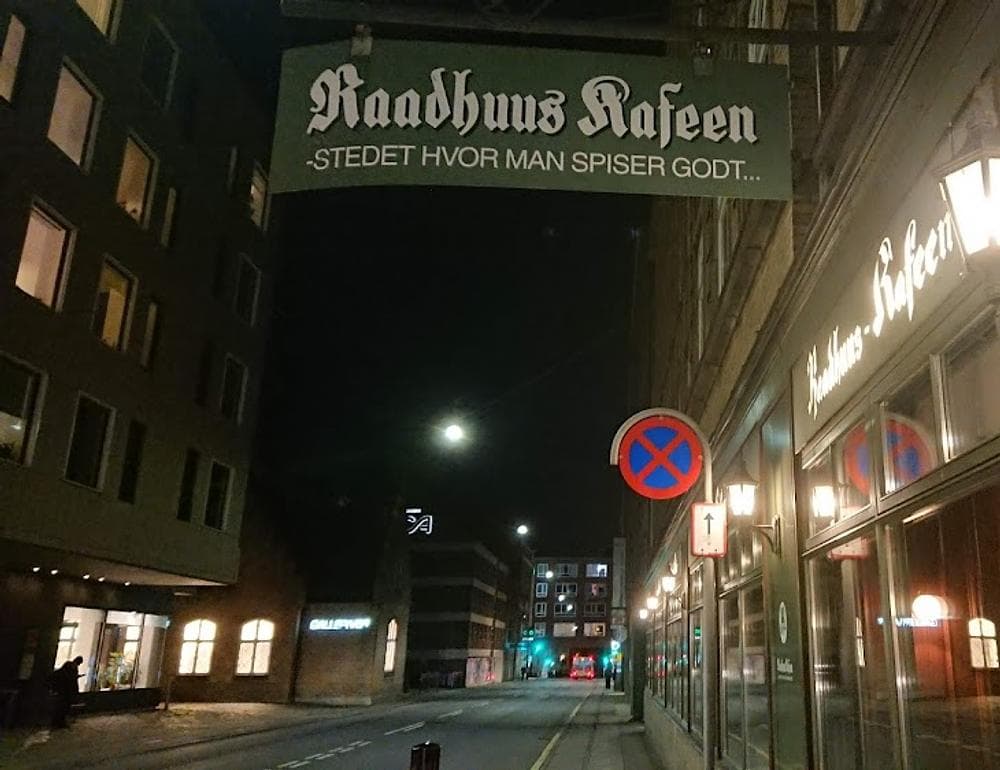Raadhuus Kafeen