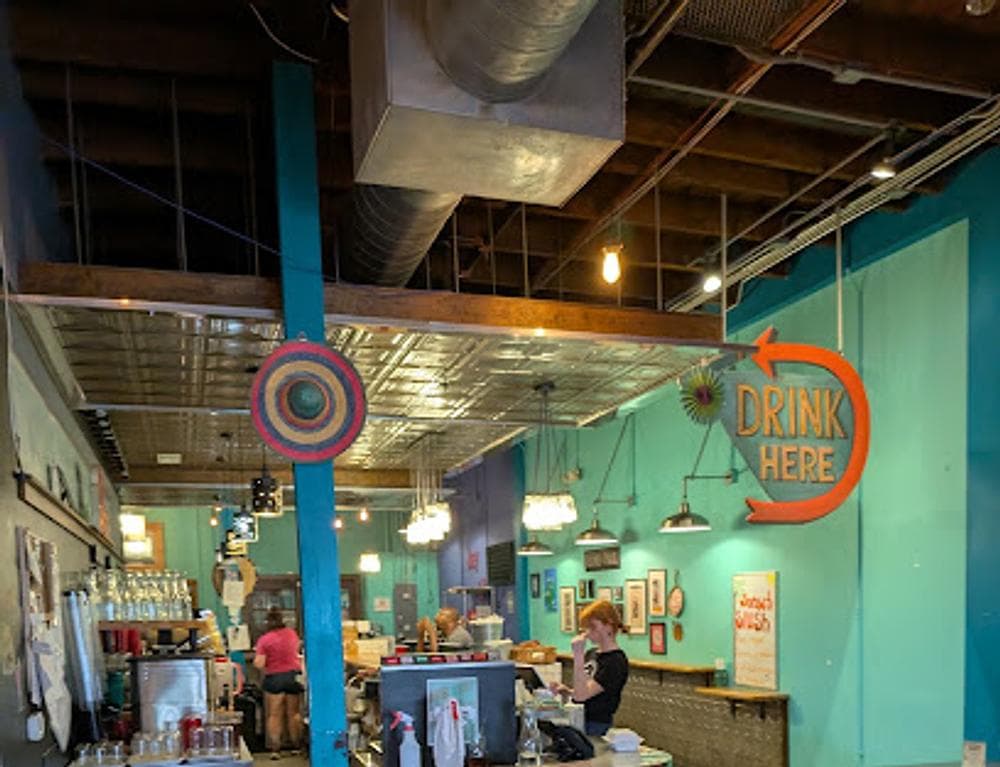 The Porch | Kitchen & Cantina