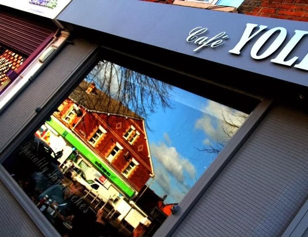 Café YOLK