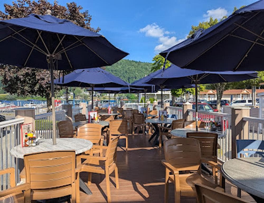 Lake Front Restaurant