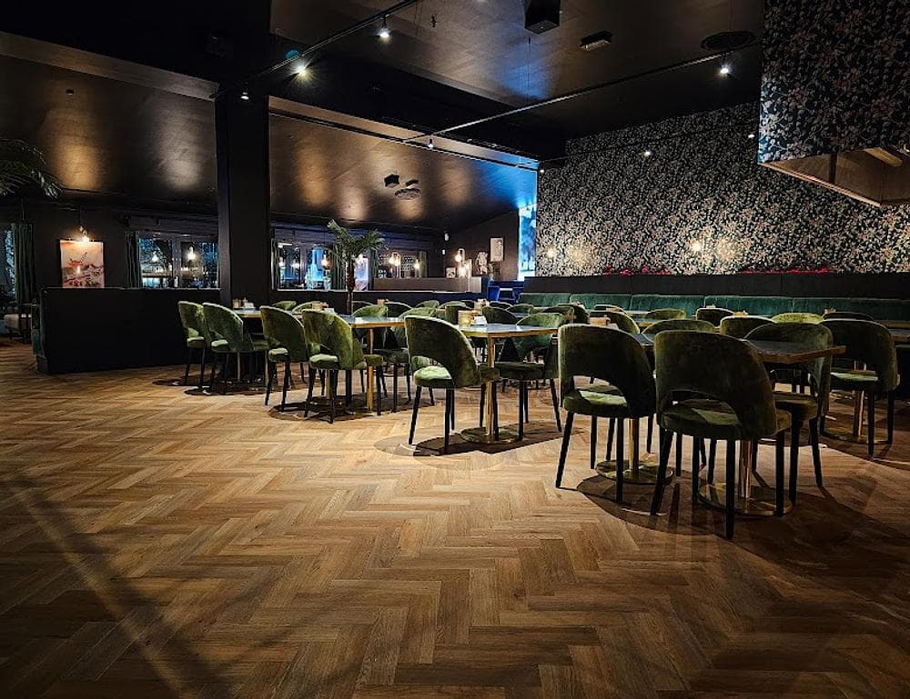 Cafe Velvet