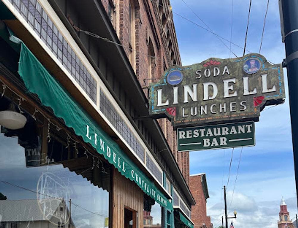 Lindell's Chocolate Shoppe