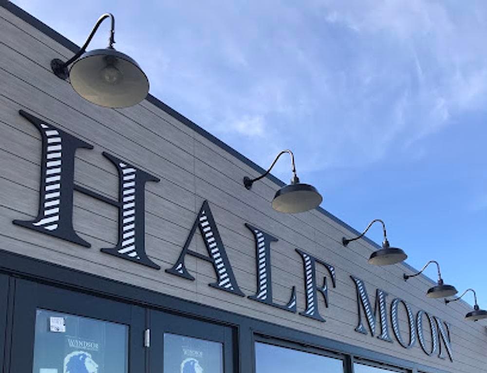 Half Moon
