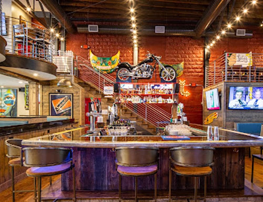 Lola's Burger & Tequila Bar