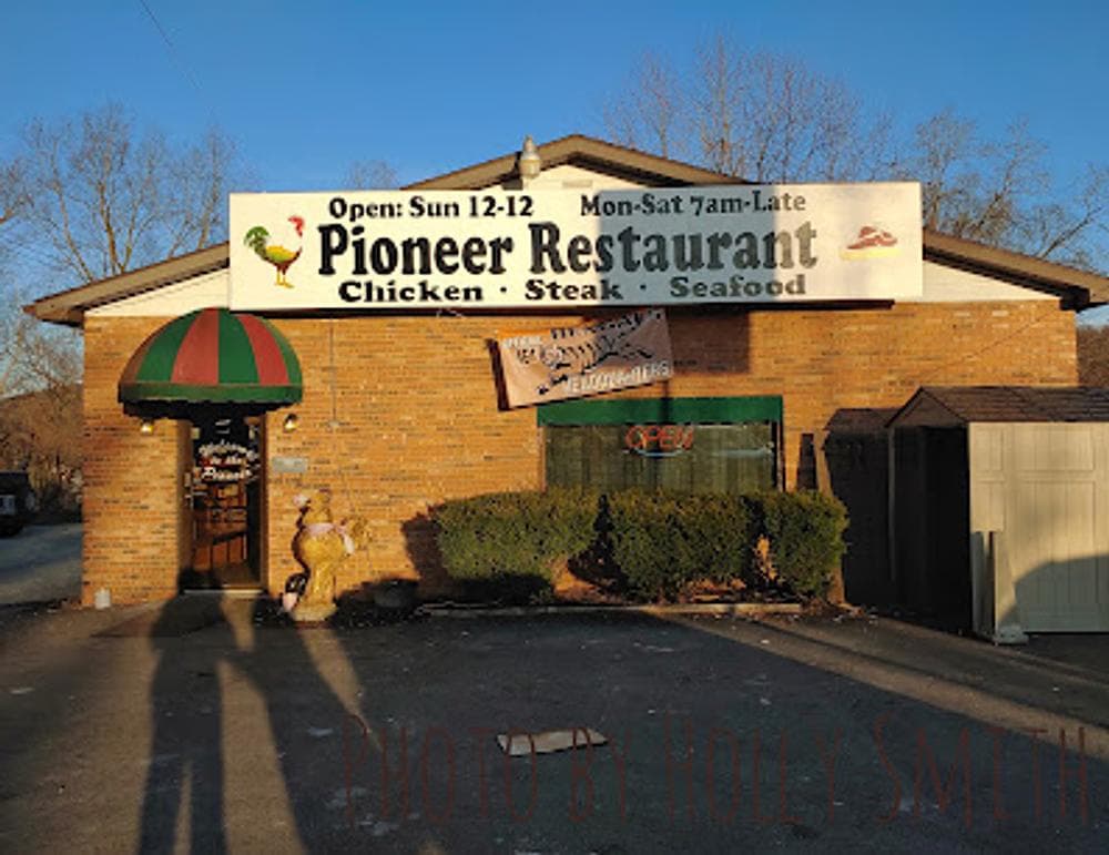 Pioneer Restaurant & Lounge