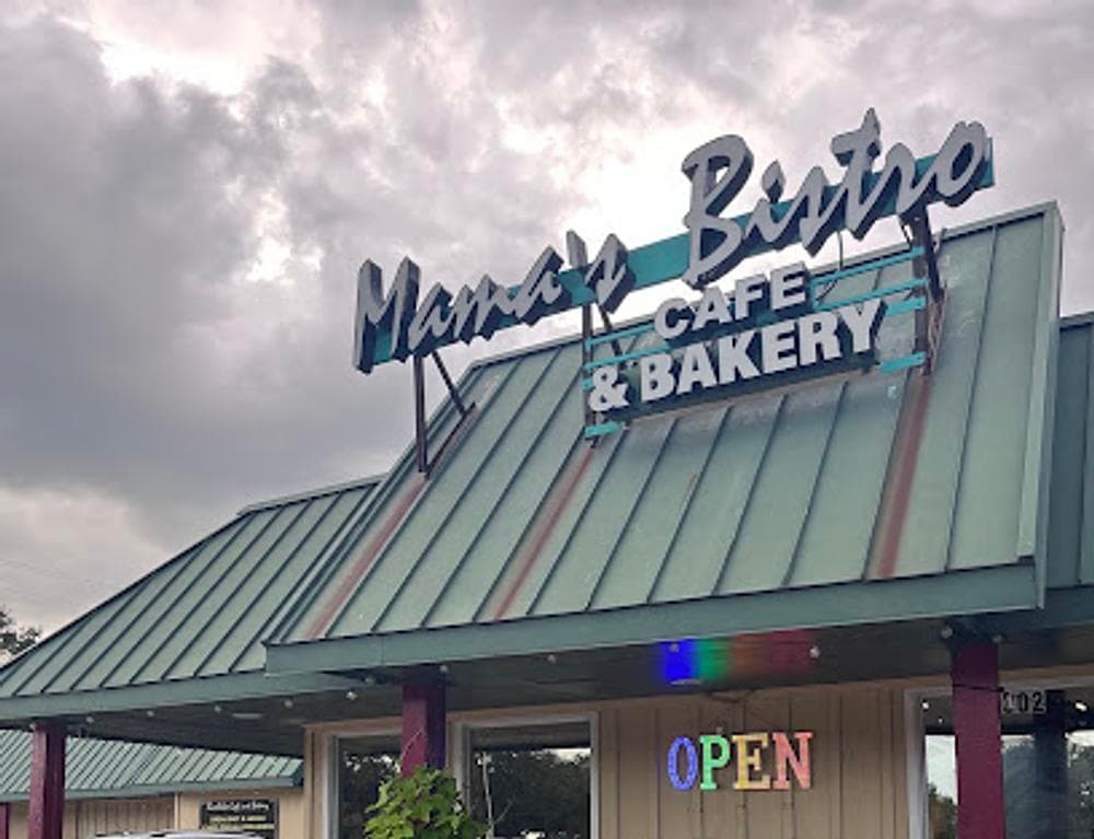 Mama's Bistro Cafe & Bakery