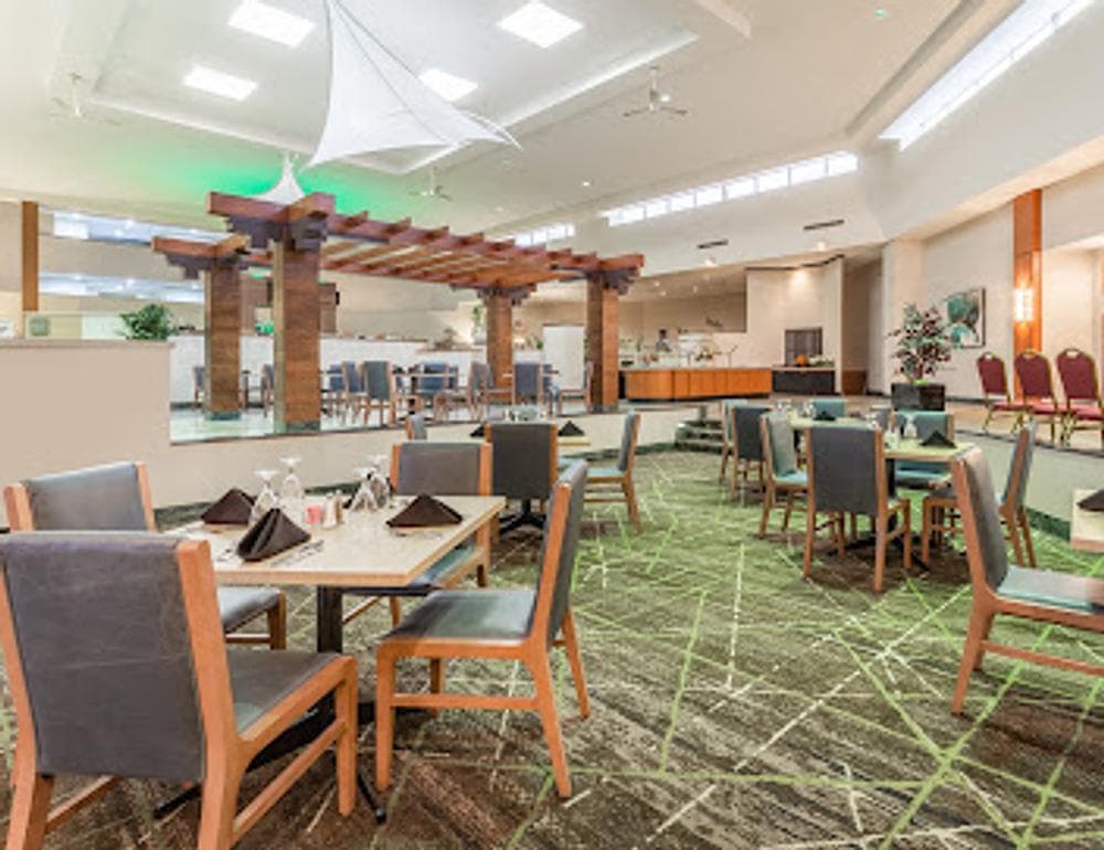 Center Square Restaurant and Bar