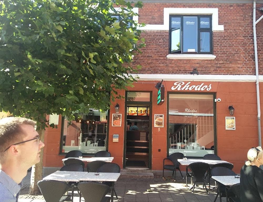 Rhodos Restaurant & Pizzeria