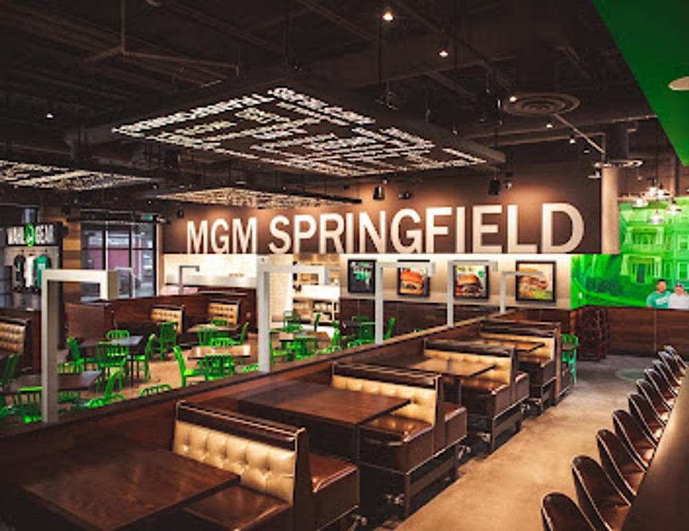 Wahlburgers Springfield