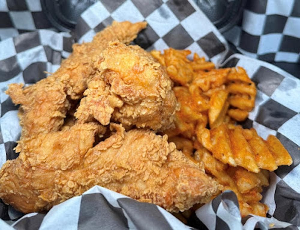 Three Little Birds Cafe Food Truck