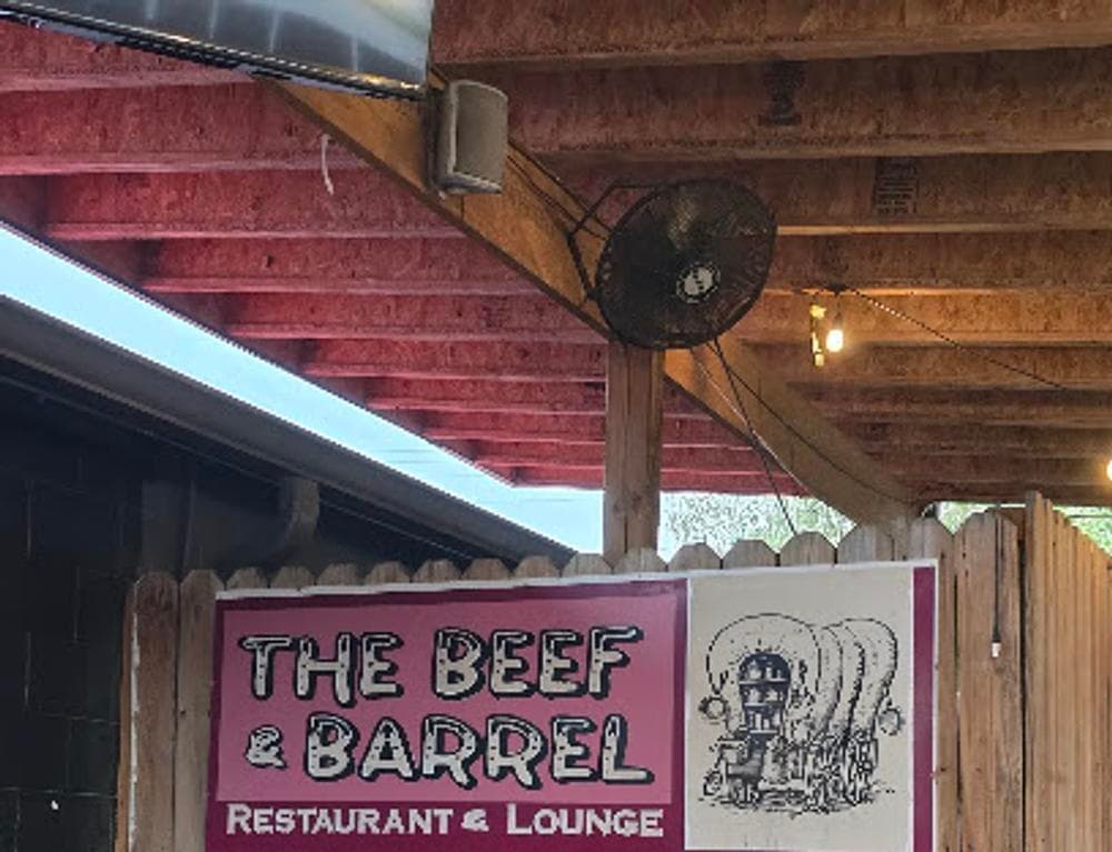 The Beef & Barrel Restaurant & Lounge
