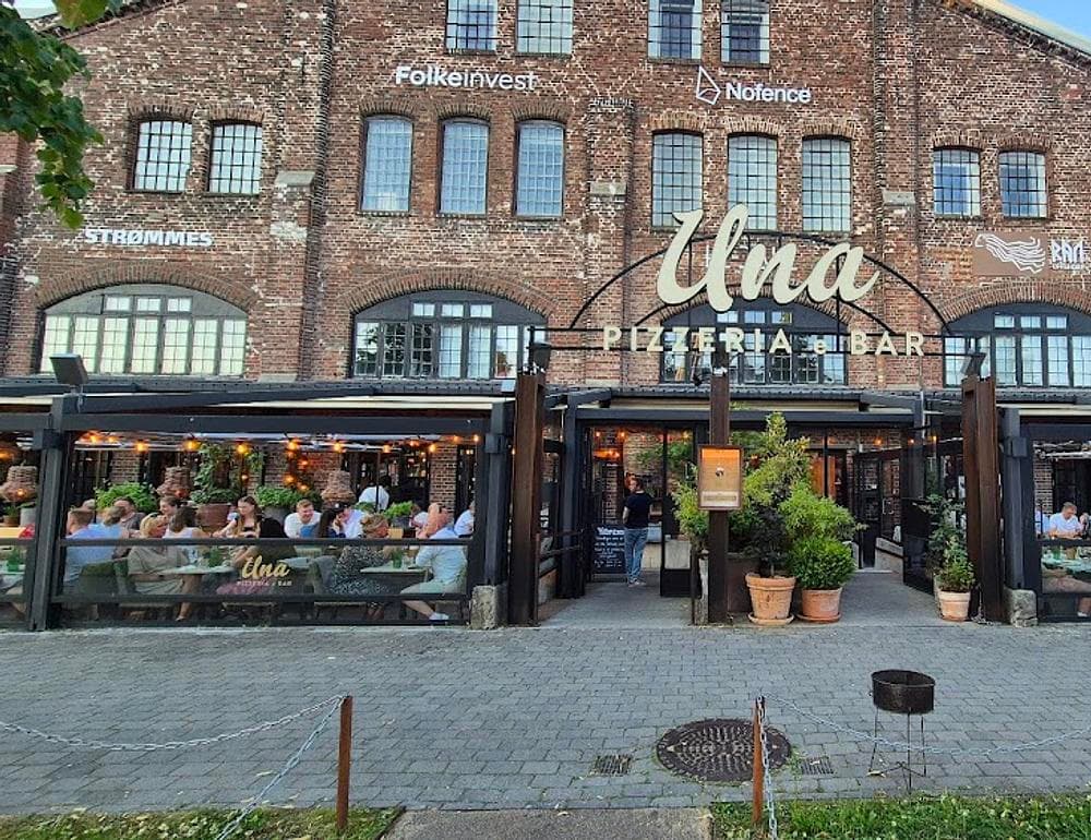 Una pizzeria e bar