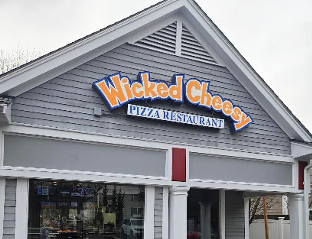 Wicked Cheesy Pizza