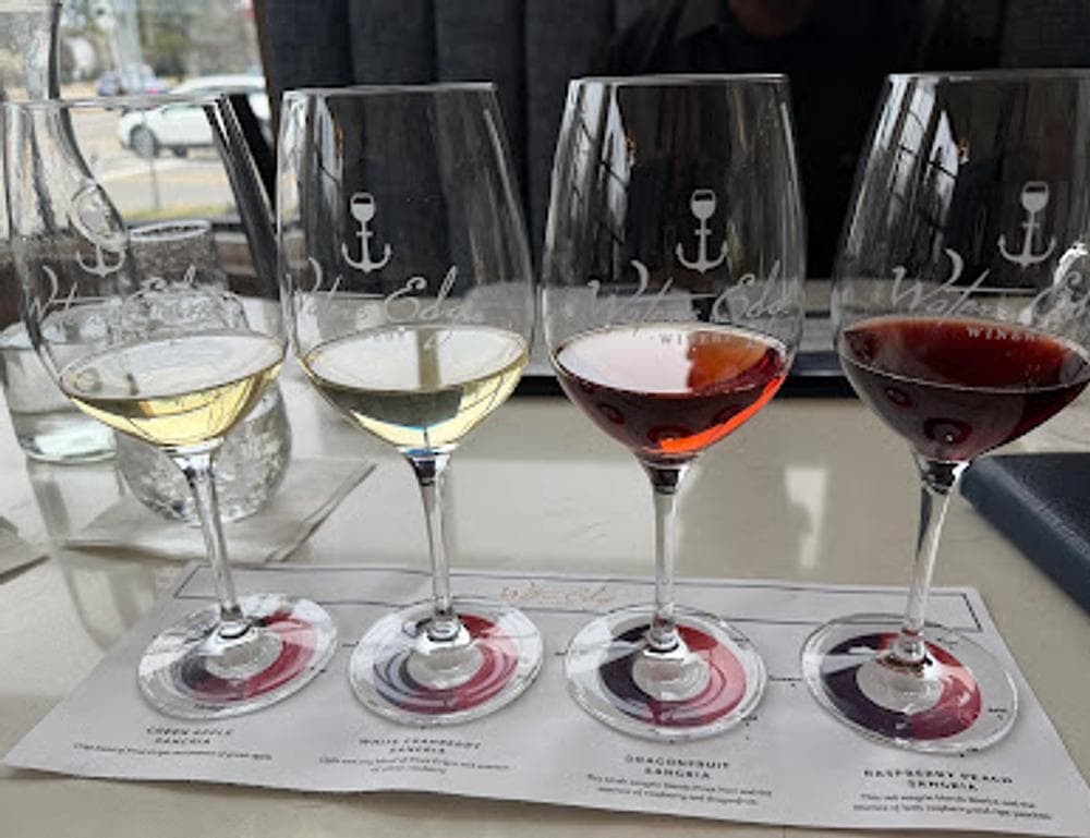 Waters Edge Winery & Bistro Norfolk