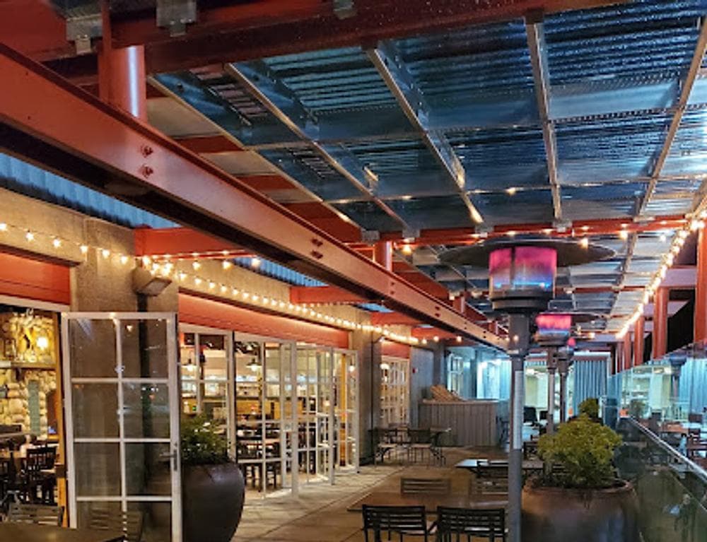 Sammamish Cafe & Spirits