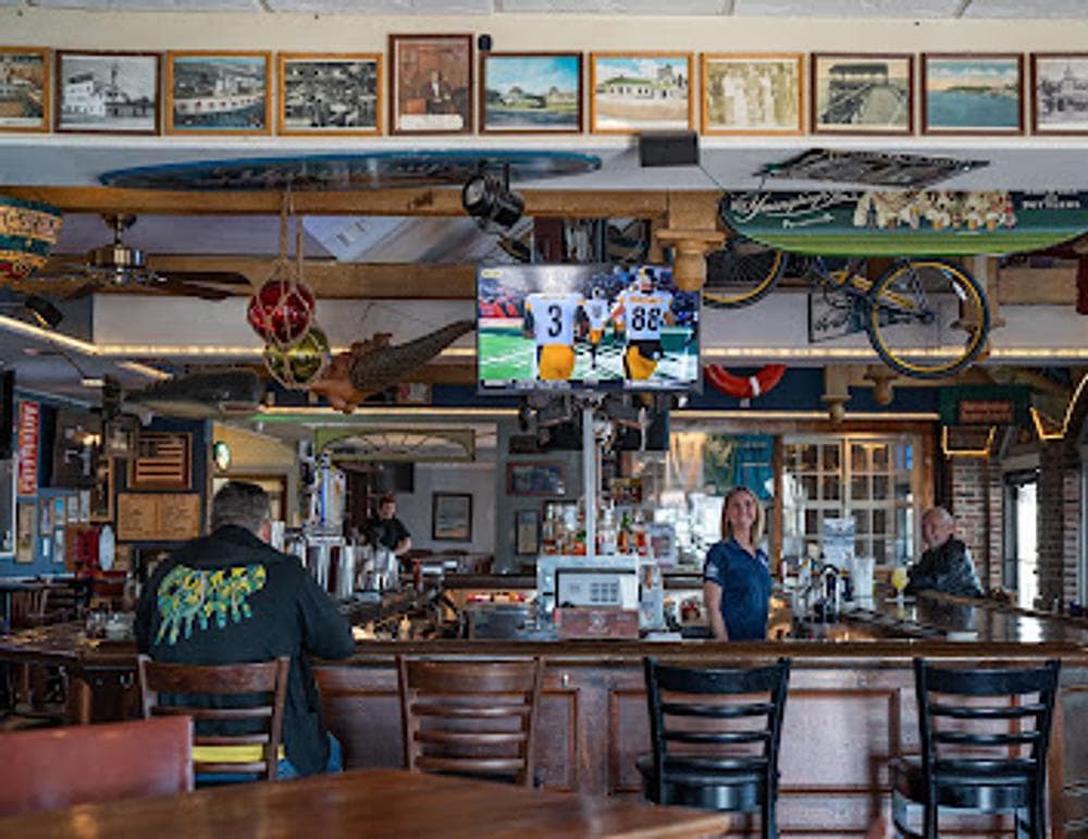 Caroline's By The Bay