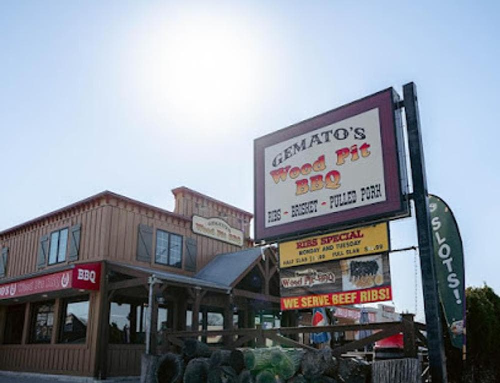Gemato's Wood Pit BBQ