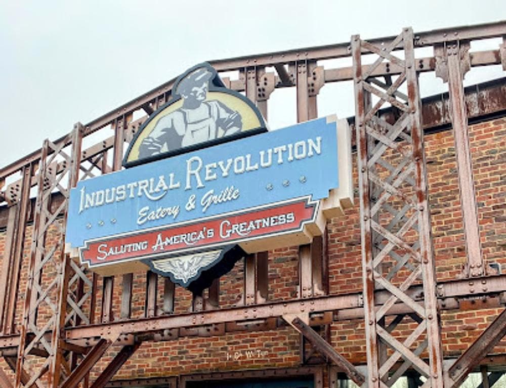 Industrial Revolution Eatery & Grille