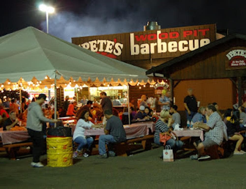 BBQ Pete's - Wood Pit Barbecue