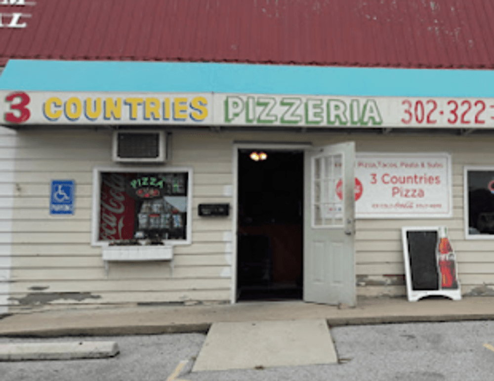 3 Countries Pizzeria