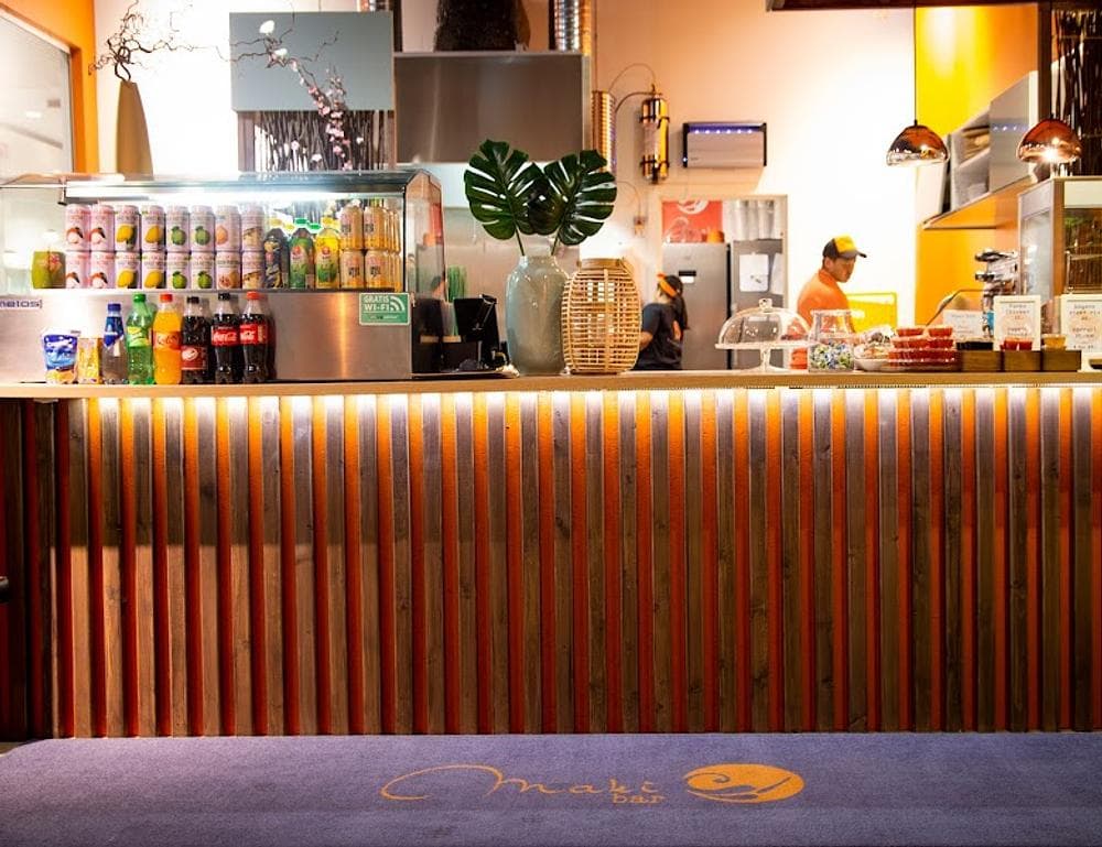 Maki Bar