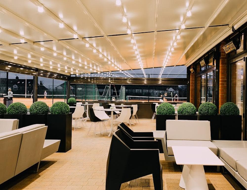 Avenue Tennis Restaurant