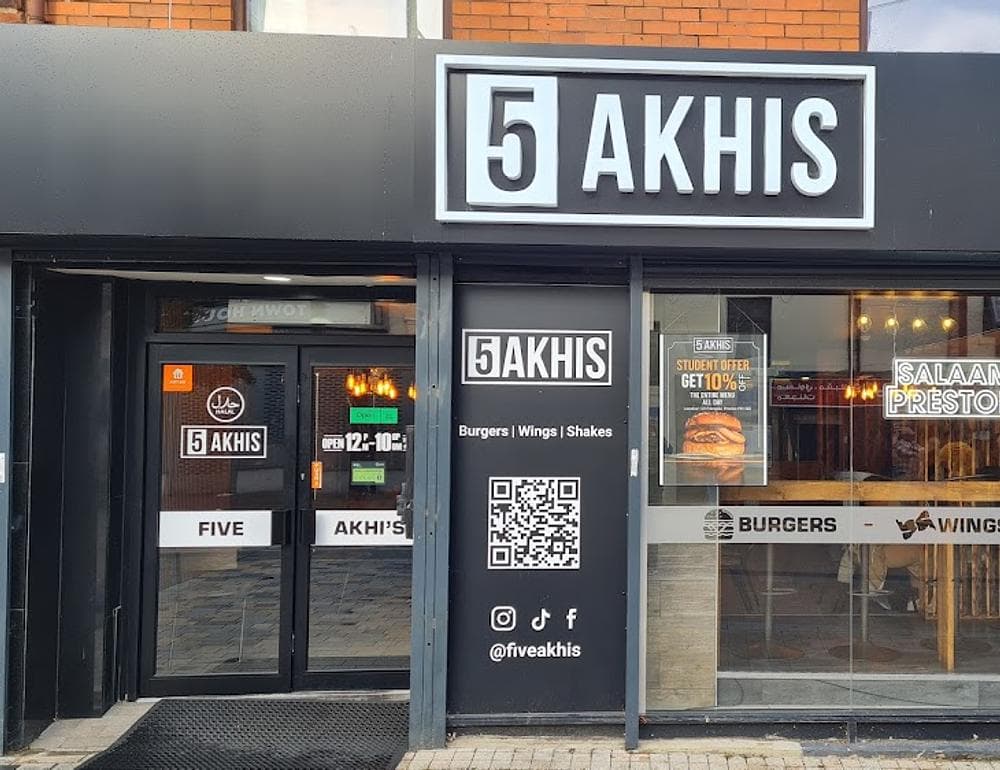 5 Akhis Preston