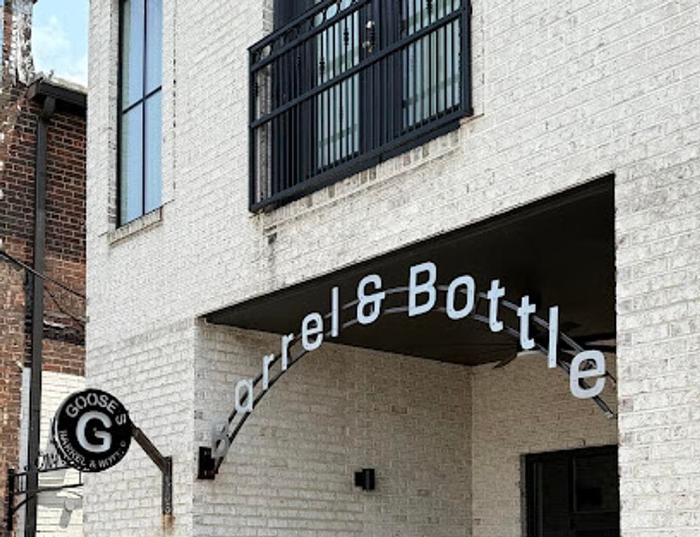 Goose's Barrel & Bottle
