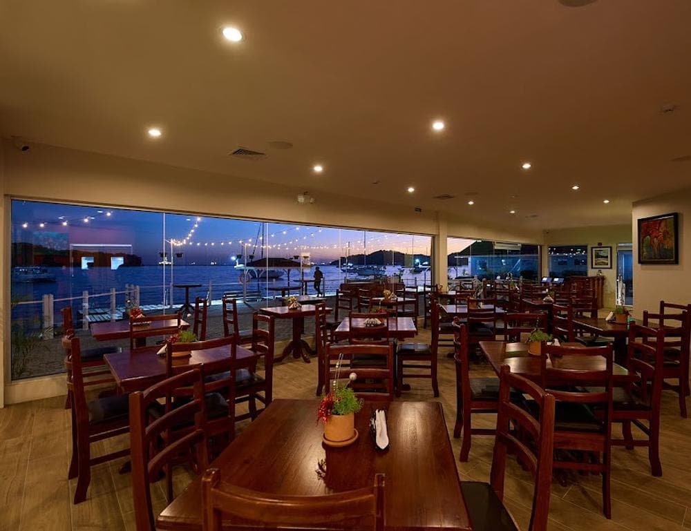 Sails Restaurant