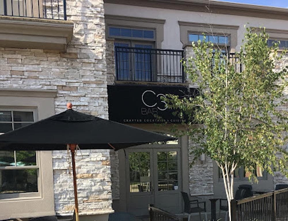 C3 Bar