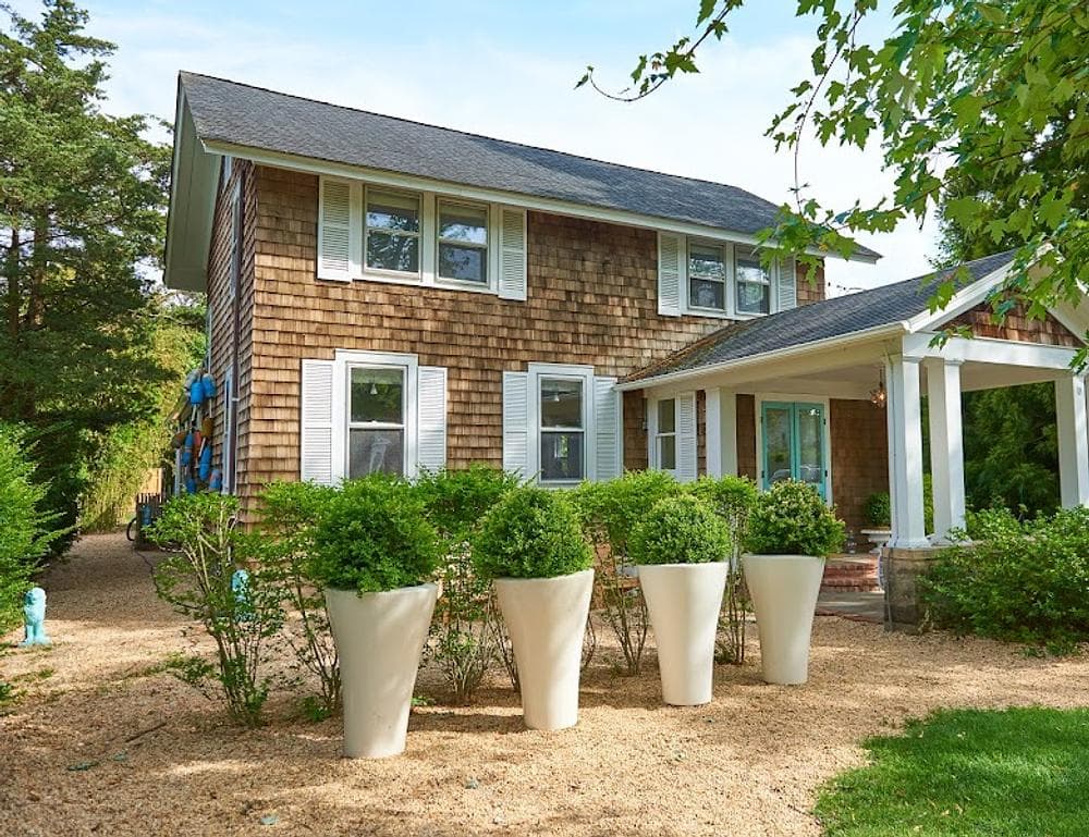 Bellport Inn