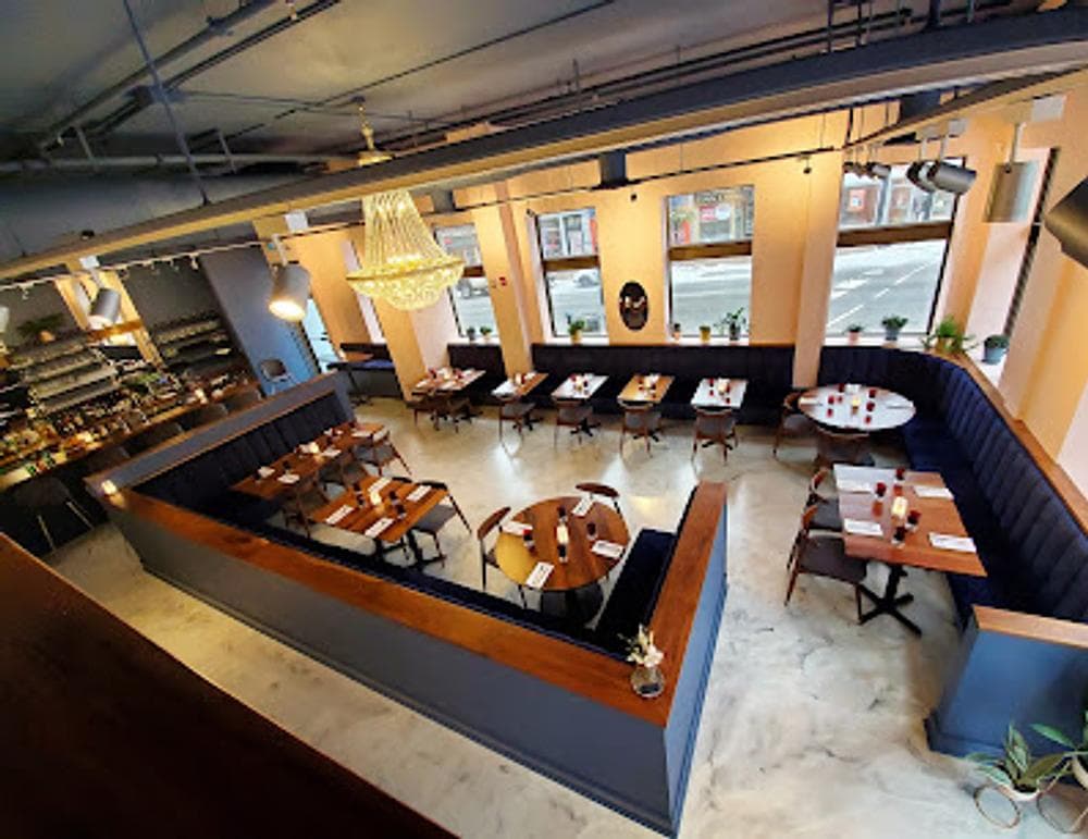 The Everly Restaurant & Lounge