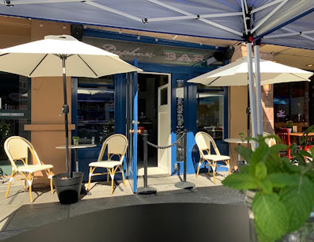 Daphnes Bar