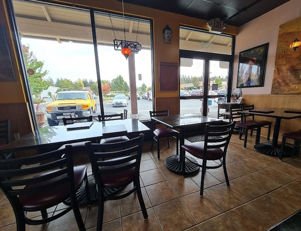 Shangri-La Cafe & Grill