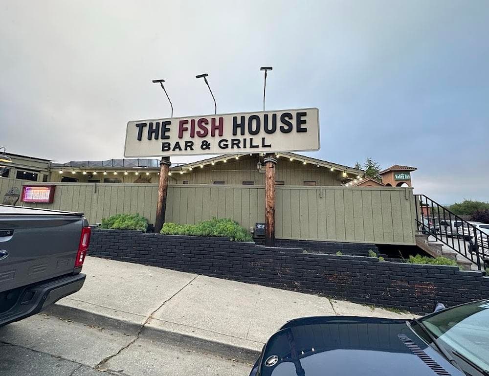 The Fish House Bar & Grill