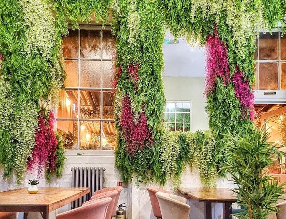 Bonne Santé restaurant & cocktail bar