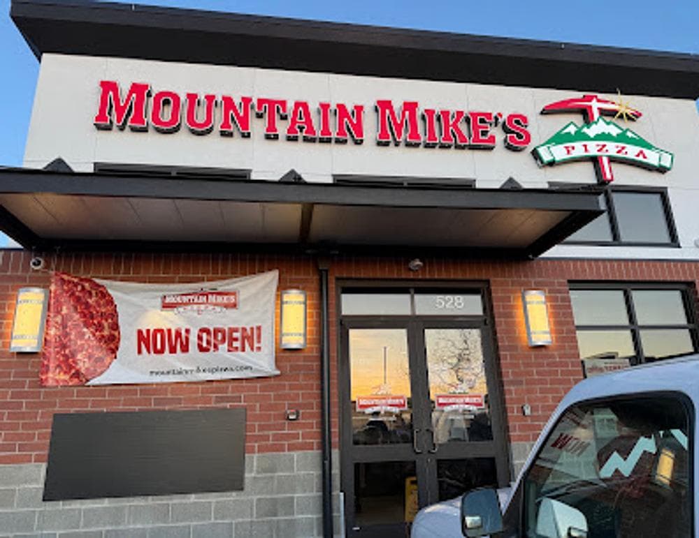 Mountain Mike's Pizza