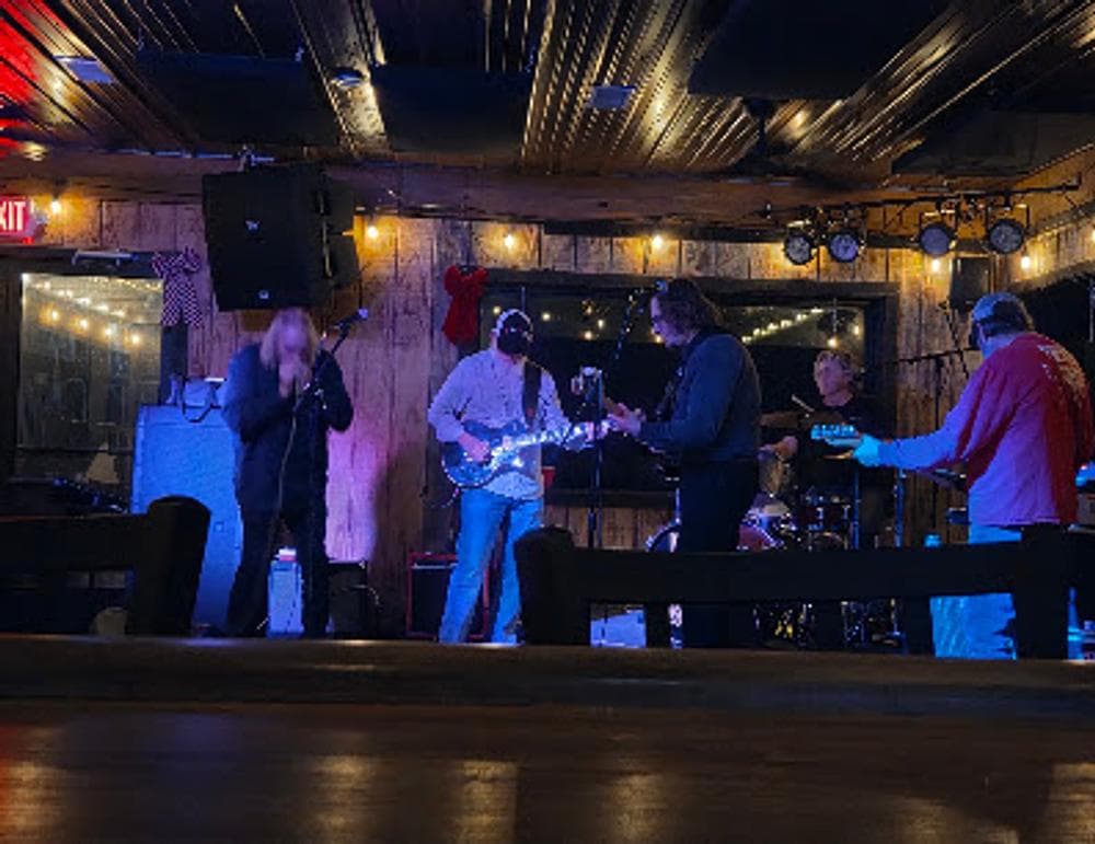Shorty's Bar & Grill